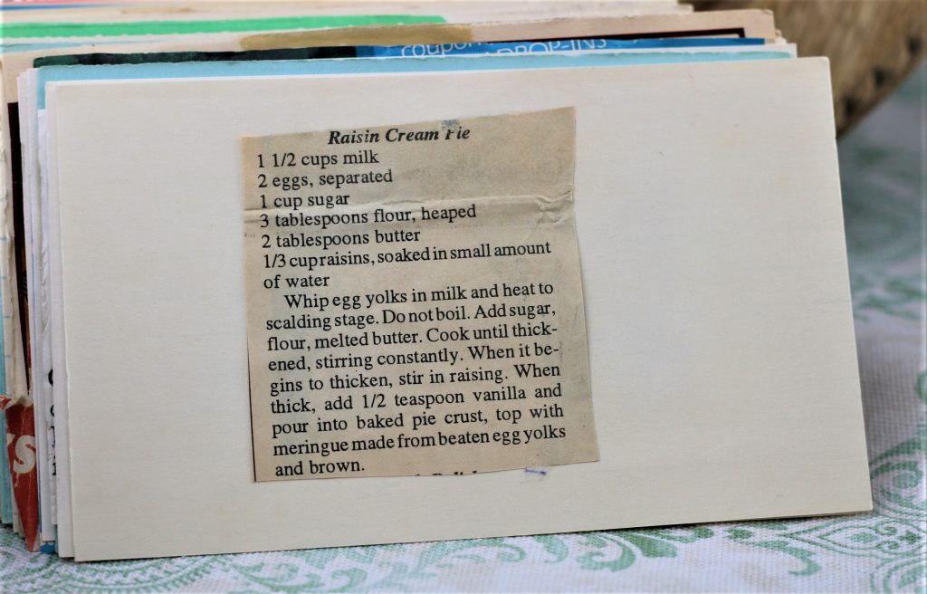 Raisin Cream Pie